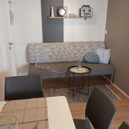 Lado Mobile Croatia, Camp Oaza Lucica, Camping